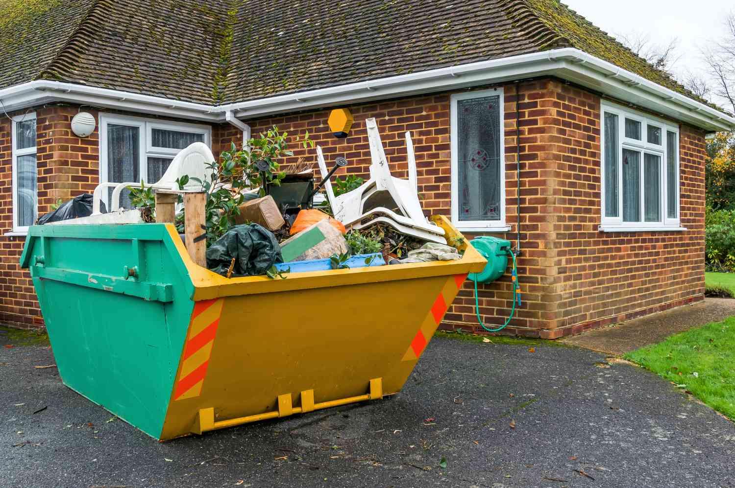 Everything You Need to Know About Construction Dumpster Rental